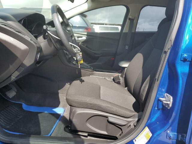 1FADP3K24JL311109 - 2018 FORD FOCUS SE BLUE photo 7