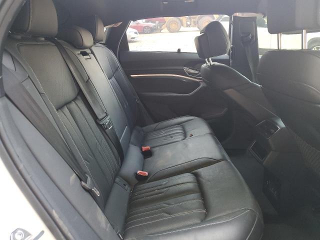 WA13ABGE8PB014731 - 2023 AUDI E-TRON SPORTBACK PRESTIGE WHITE photo 11