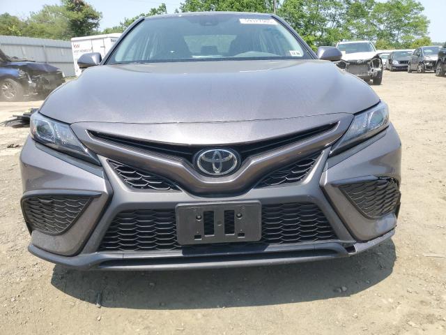 4T1G11BK6RU116515 - 2024 TOYOTA CAMRY SE NIGHT SHADE GRAY photo 5