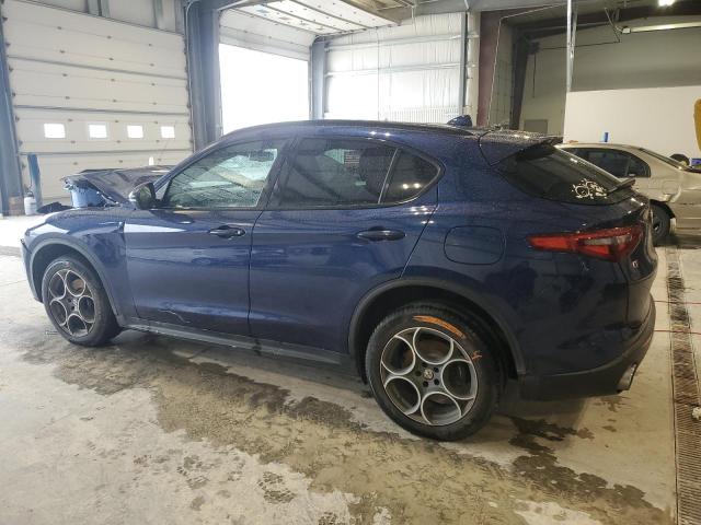 ZASFAKPN8J7B63399 - 2018 ALFA ROMEO STELVIO SPORT ლურჯი ფოტო 2