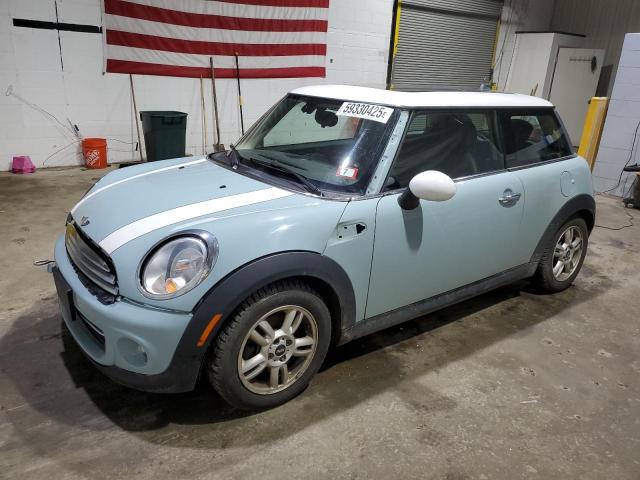 2013 MINI COOPER, 