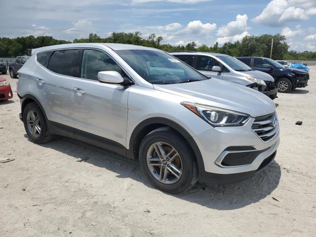 5XYZTDLB0JG572362 - 2018 HYUNDAI SANTA FE S SILVER photo 4