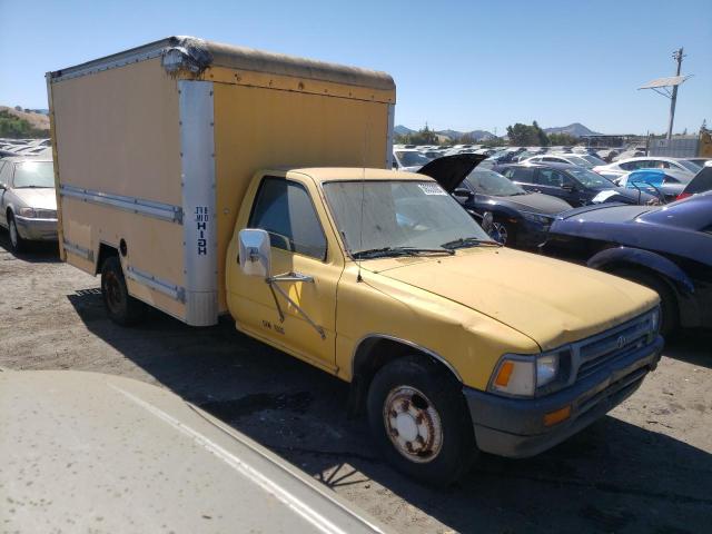 JT5VN94T7N0027053 - 1992 TOYOTA PICKUP CAB CHASSIS SUPER LONG WHEELBASE YELLOW photo 4