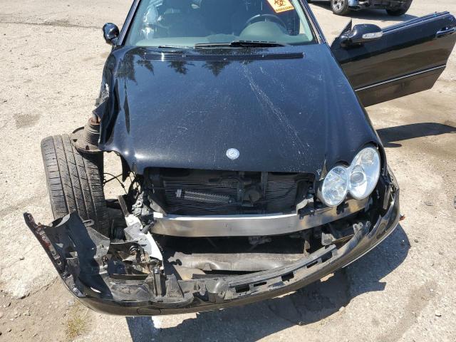 WDBTJ75J75F146001 - 2005 MERCEDES-BENZ CLK 500 黑色 照片 11