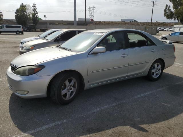 JTDBE32KX20039644 - 2002 TOYOTA CAMRY LE GRAY photo 1