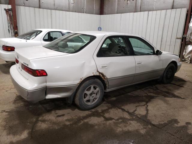 JT2BG28KXX0366623 - 1999 TOYOTA CAMRY LE WHITE photo 3