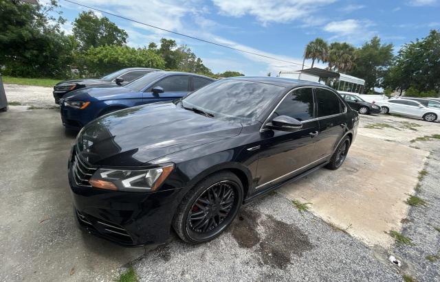 1VWDT7A36HC068854 - 2017 VOLKSWAGEN PASSAT R-LINE შავი ფოტო 2