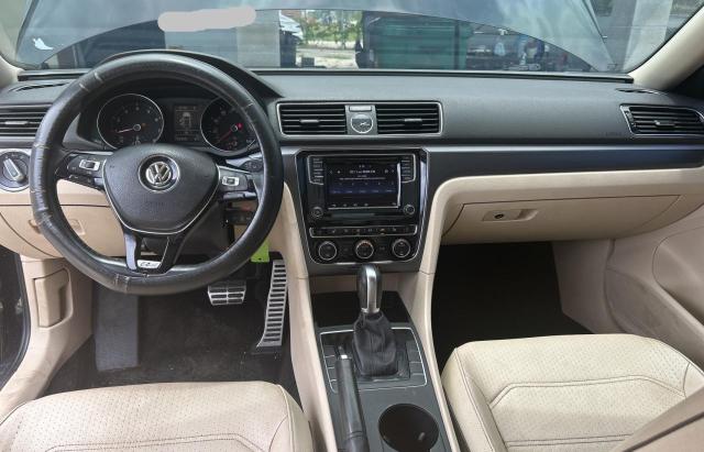 1VWDT7A36HC068854 - 2017 VOLKSWAGEN PASSAT R-LINE შავი ფოტო 9