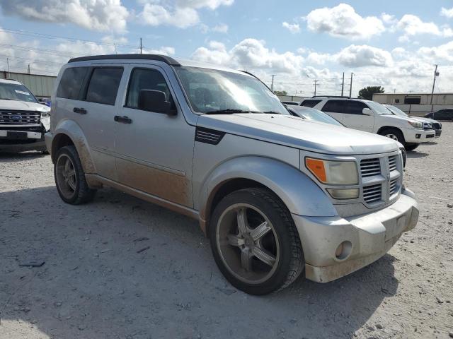 1D4PT5GK7BW541186 - 2011 DODGE NITRO SXT SILVER photo 4