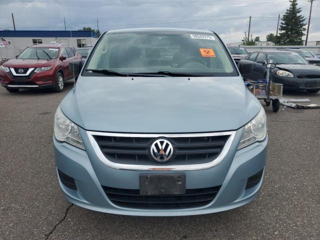 2V8HW44149R542933 - 2009 VOLKSWAGEN ROUTAN S BLUE photo 5