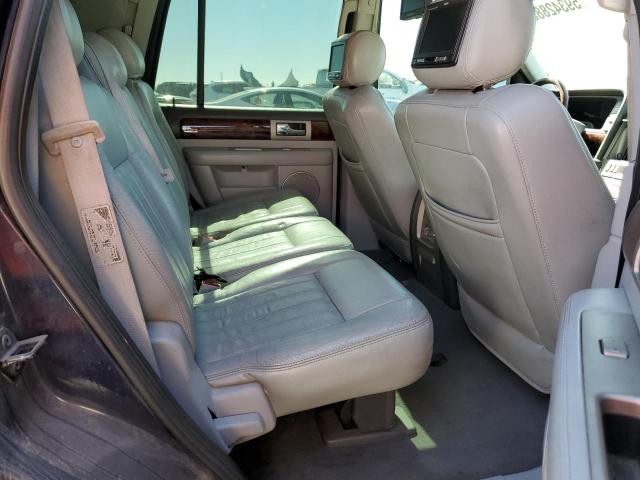 5LMFU27R34LJ00573 - 2004 LINCOLN NAVIGATOR BLACK photo 10