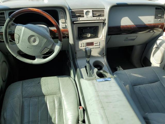 5LMFU27R34LJ00573 - 2004 LINCOLN NAVIGATOR BLACK photo 8