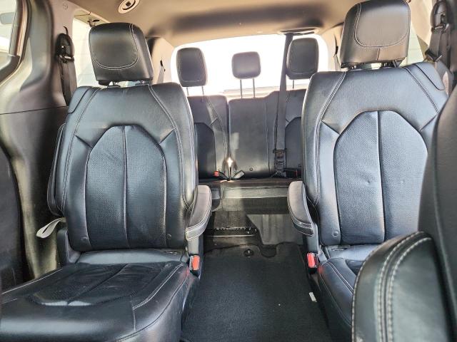 2C4RC1BG3JR194058 - 2018 CHRYSLER PACIFICA TOURING L TAN photo 10