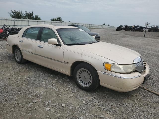 1LNFM83W5WY666919 - 1998 LINCOLN TOWN CARTIER BEIGE photo 4