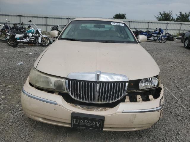 1LNFM83W5WY666919 - 1998 LINCOLN TOWN CARTIER BEIGE photo 5