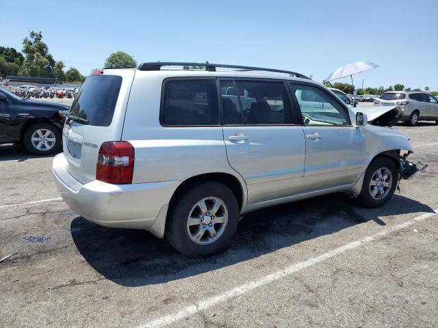 JTEDP21A740015760 - 2004 TOYOTA HIGHLANDER BASE SILVER photo 3