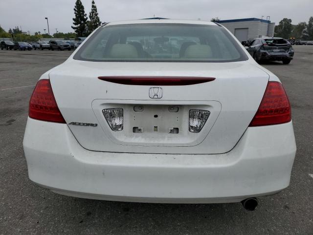 1HGCM56427A039607 - 2007 HONDA ACCORD LX WHITE photo 6