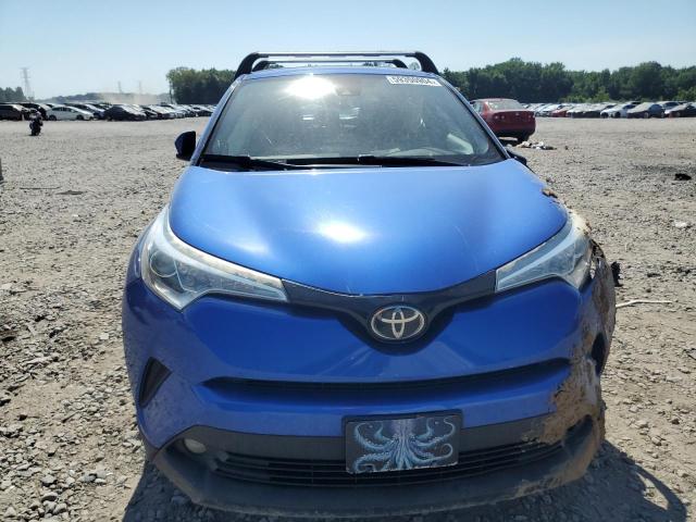 NMTKHMBXXJR011233 - 2018 TOYOTA C-HR XLE BLUE photo 5