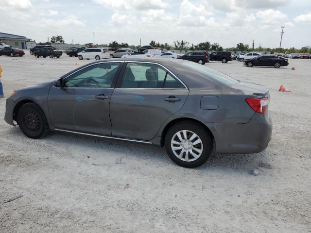 4T4BF1FK8CR165993 - 2012 TOYOTA CAMRY BASE GRAY photo 2