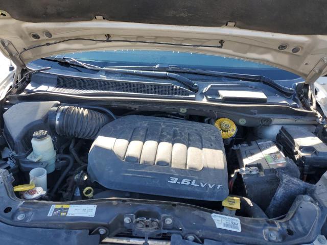 2C4RC1CG1GR189285 - 2016 CHRYSLER TOWN & COU TOURING L GOLD photo 12