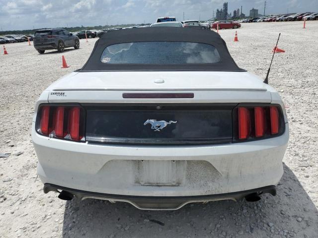 1FATP8UH8H5273621 - 2017 FORD MUSTANG WHITE photo 6