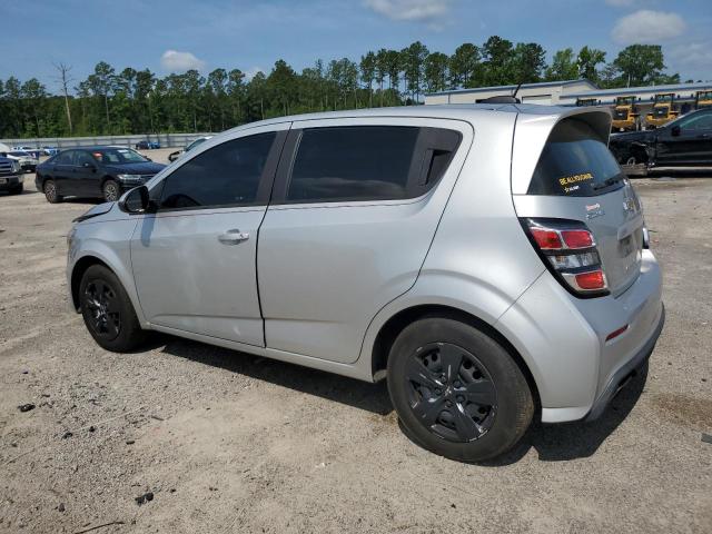1G1JG6SH2J4103980 - 2018 CHEVROLET SONIC SILVER photo 2