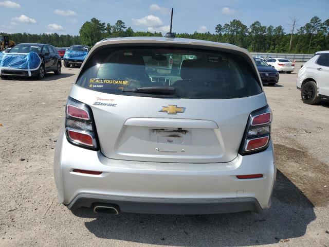 1G1JG6SH2J4103980 - 2018 CHEVROLET SONIC SILVER photo 6