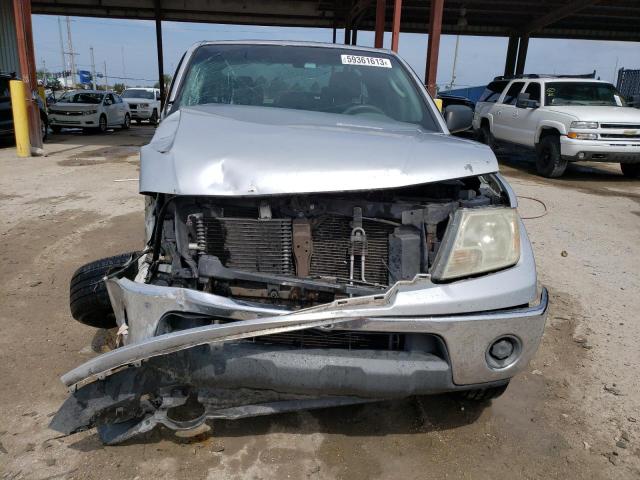 1N6BD06T89C410536 - 2009 NISSAN FRONTIER KING CAB XE SILVER photo 5