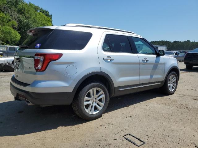 1FM5K8D89JGC52994 - 2018 FORD EXPLORER XLT SILVER photo 3