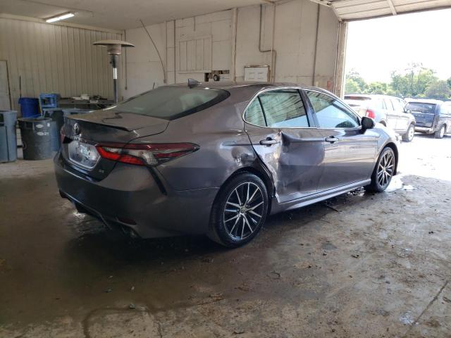 4T1G11AKXPU743233 - 2023 TOYOTA CAMRY SE NIGHT SHADE GRAY photo 3