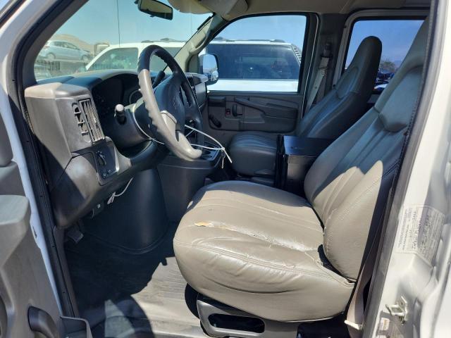 1GCFG15X571161353 - 2007 CHEVROLET EXPRESS G1 WHITE photo 7