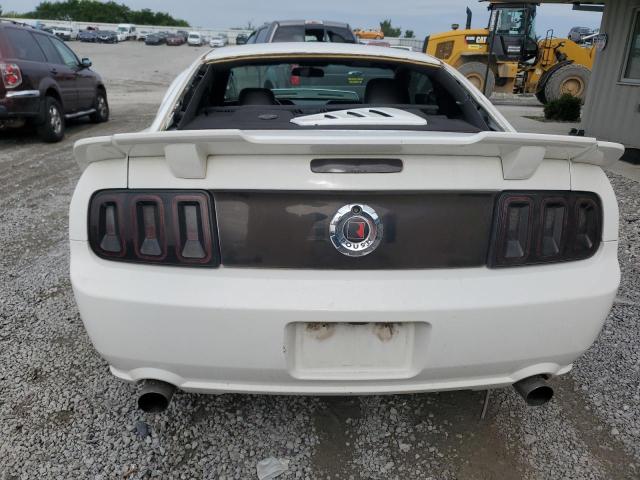 1ZVHT82H885191478 - 2008 FORD MUSTANG GT WHITE photo 6