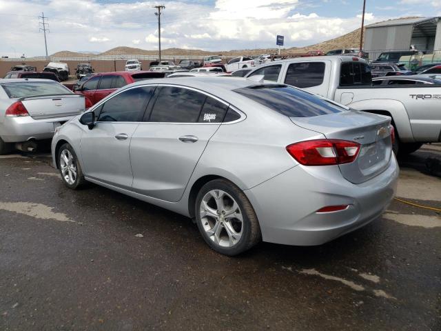 1G1BF5SMXJ7127408 - 2018 CHEVROLET CRUZE PREMIER SILVER photo 2