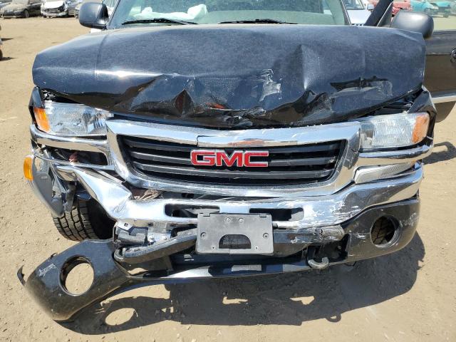 1GTGK23U64F149552 - 2004 GMC SIERRA K2500 CREW CAB BLACK photo 11