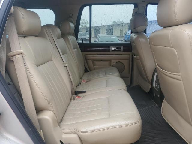 5LMFU27575LJ11400 - 2005 LINCOLN NAVIGATOR TAN photo 11