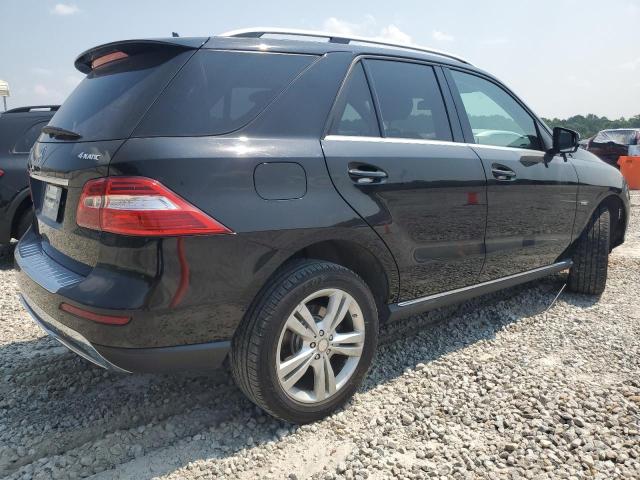 4JGDA5HB0CA012404 - 2012 MERCEDES-BENZ ML 350 4MATIC BLACK photo 3