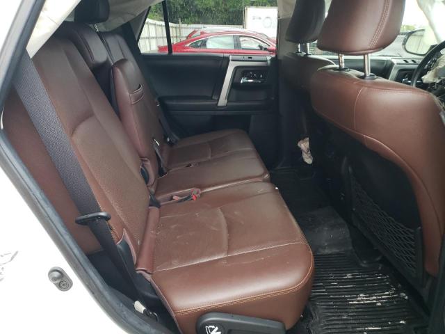 JTEBU5JR8G5399210 - 2016 TOYOTA 4RUNNER SR5/SR5 PREMIUM 白色 照片 11