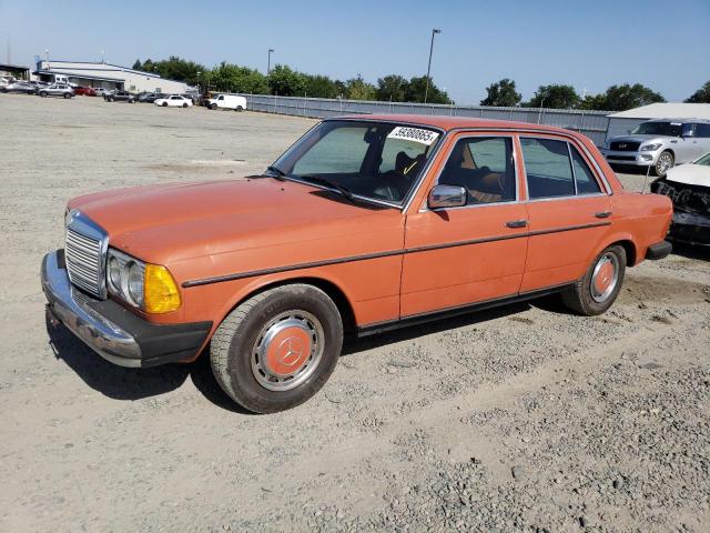 1977 MERCEDES-BENZ 240 D, null