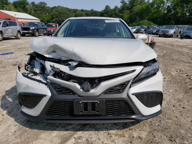 4T1G11BK0PU097408 - 2023 TOYOTA CAMRY SE NIGHT SHADE WHITE photo 5