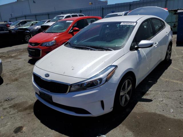 3KPFL4A72JE240938 - 2018 KIA FORTE LX WHITE photo 1