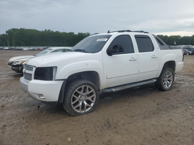 3GNTKFE77CG289370 - 2012 CHEVROLET AVALANCHE LT WHITE photo 1