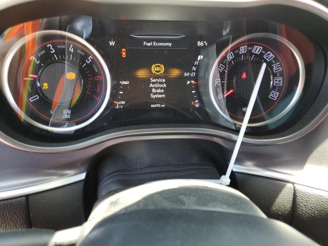 2C3CDZFJ5KH506514 - 2019 DODGE CHALLENGER R/T SCAT PACK WHITE photo 9