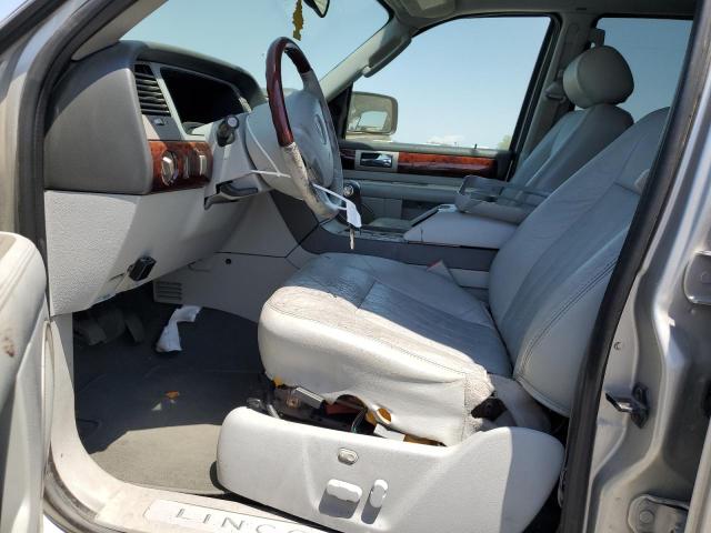 5LMFU27555LJ22198 - 2005 LINCOLN NAVIGATOR SILVER photo 7