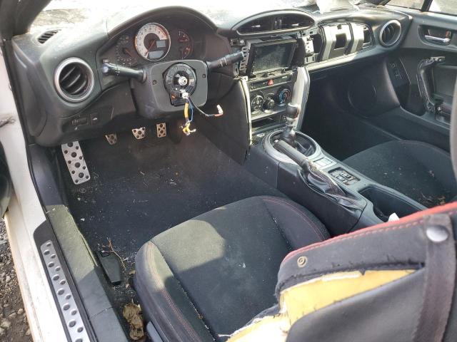 JF1ZNAA17D1721346 - 2013 TOYOTA SCION FR-S 白色 照片 8