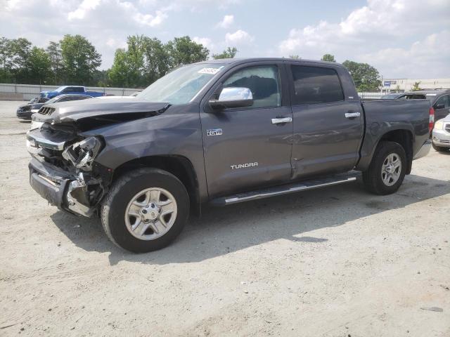 2015 TOYOTA TUNDRA CREWMAX SR5, null