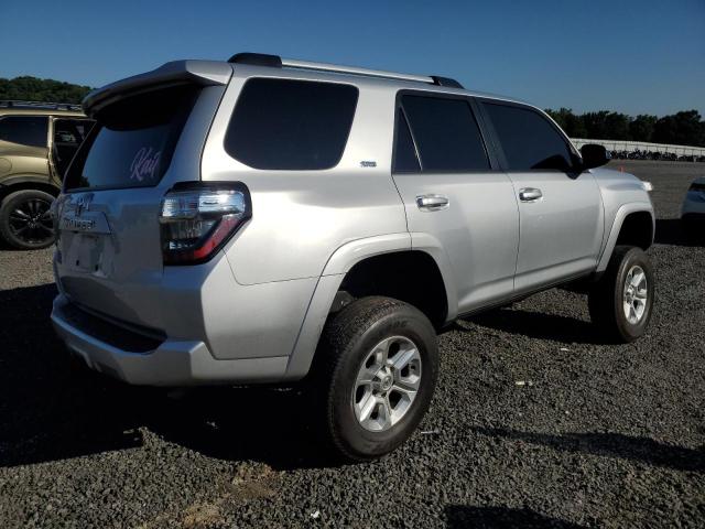 JTEZU5JR1K5196912 - 2019 TOYOTA 4RUNNER SR5 SILVER photo 3