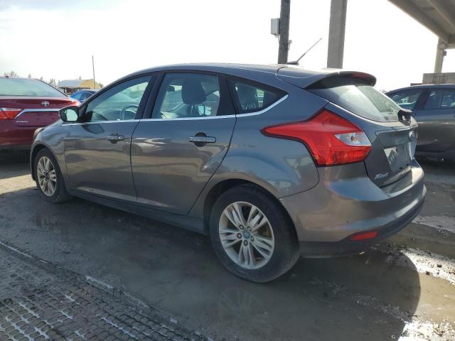 1FAHP3M2XCL274567 - 2012 FORD FOCUS SEL GRAY photo 2