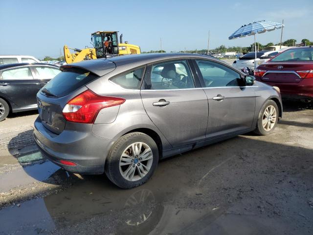 1FAHP3M2XCL274567 - 2012 FORD FOCUS SEL GRAY photo 3