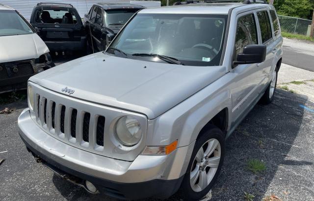 1J4NF4GB2BD174824 - 2011 JEEP PATRIOT LATITUDE SILVER photo 2