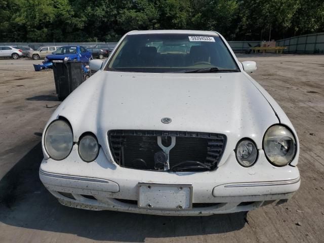 WDBJF65J61B322251 - 2001 MERCEDES-BENZ E 320 WHITE photo 5